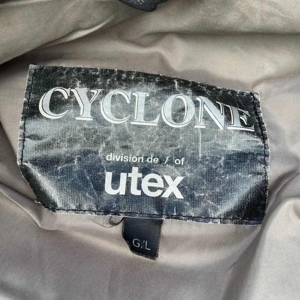 Cyclone‎ Jacket